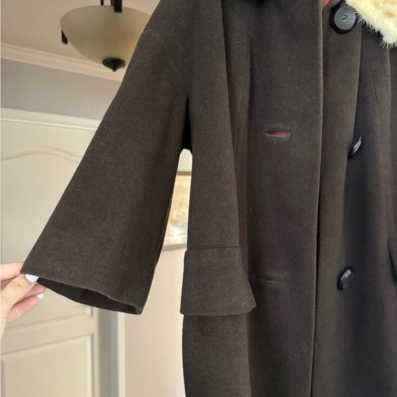 Vintage Brown Wool Coat with Fur Collar - Picture 6 of 7